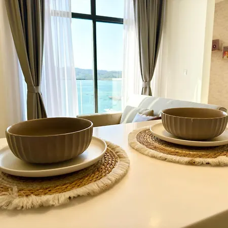 The Shore Premier Suites By Sunset Seaview Vacation Condos Kota Kinabalu Exterior photo