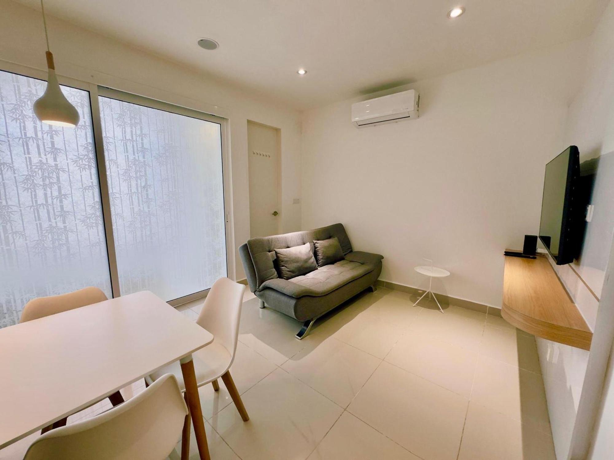Apartment The Shore Premier By Sunset Seaview Vacation